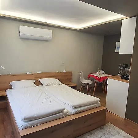 Kali Guest Apartman *