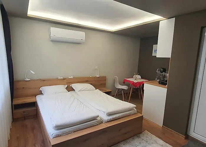 Kali Guest Apartman *